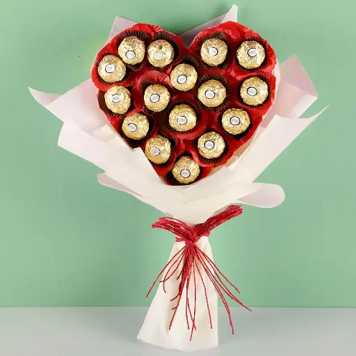Heart shape chocolate hamper